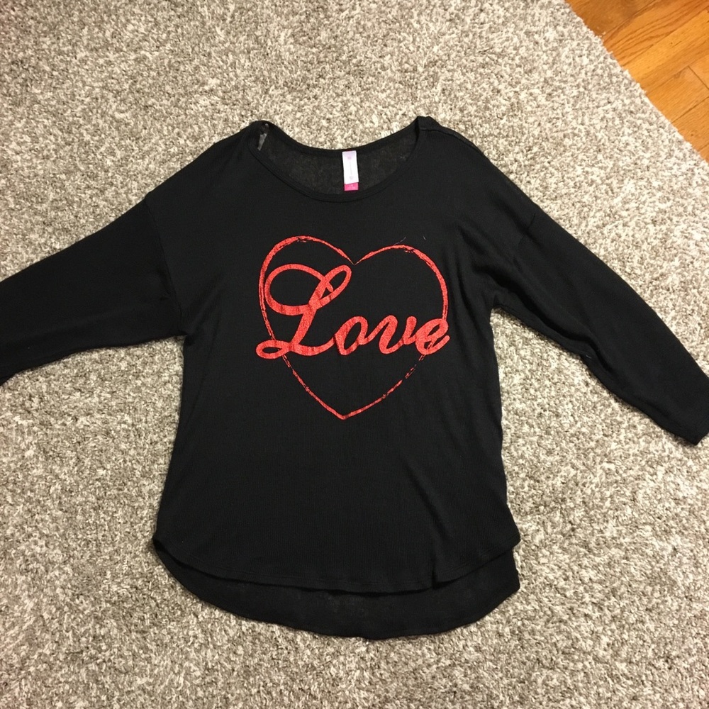 Black love top